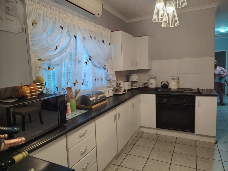 3 Bedroom Property for Sale in Geelhoutpark North West